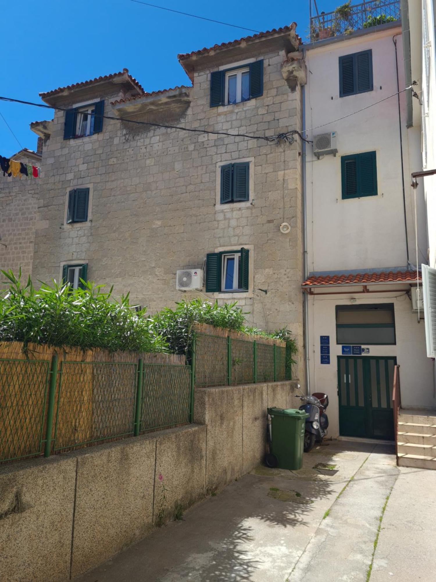 Private Room In The Center Of Split Buitenkant foto
